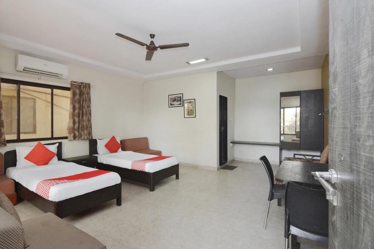 Oyo Midway Park Resort Atgaon Buitenkant foto